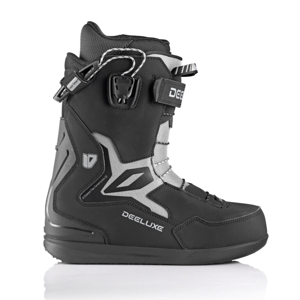Deeluxe ID Team Essential Black snowboard boot side view with power strap and lacing system