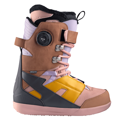 DEELUXE DNA Pro WMN women's snowboard boot in orchid with brown, lavender and yellow panels, side view with traditional laces and BOA dial Title: DEELUXE DNA Pro WMN Snowboard Boot Orchid – Side View